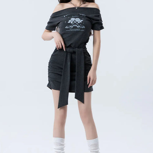 Off shoulder printed bodycon dress