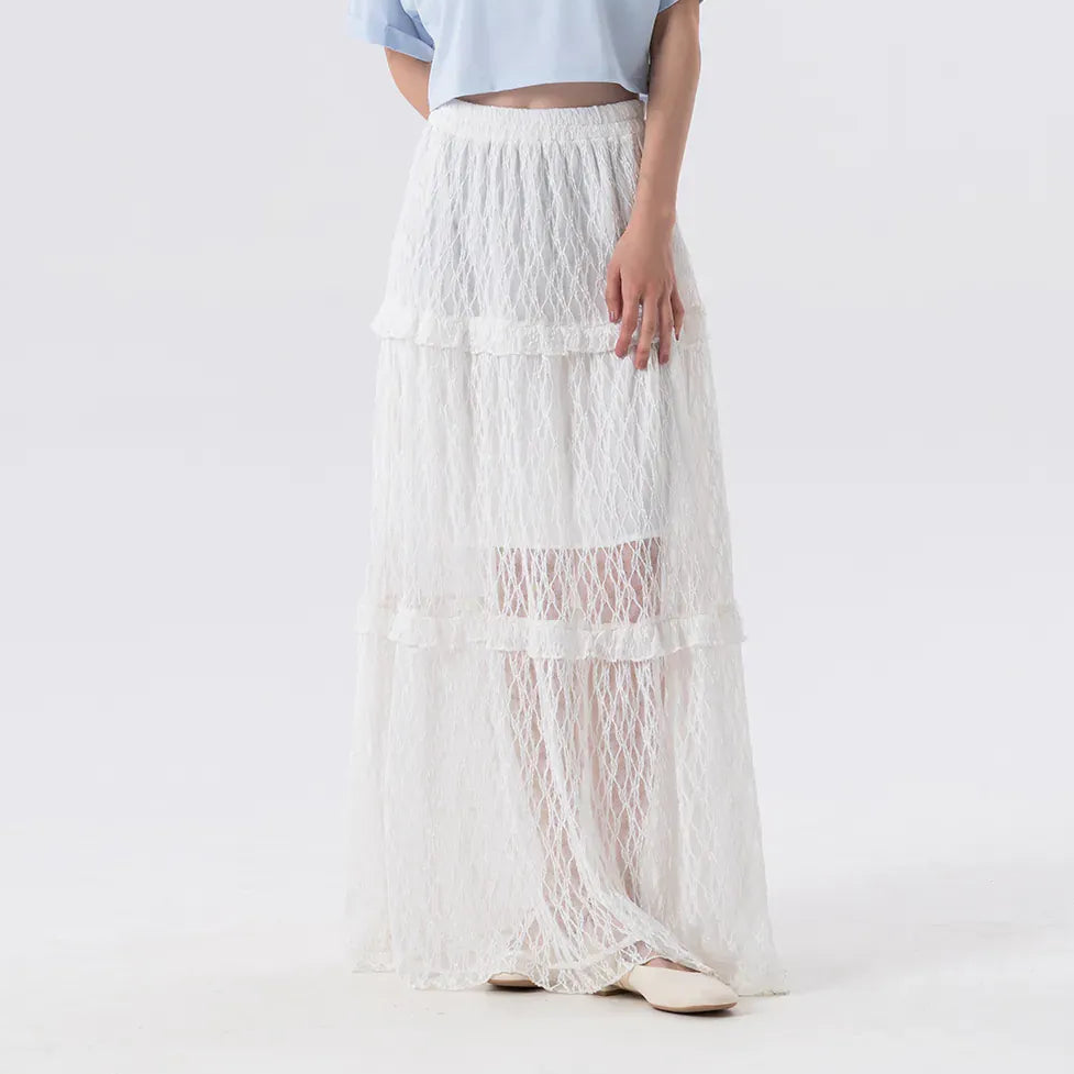 Women's elastic waist tiered lace skirt